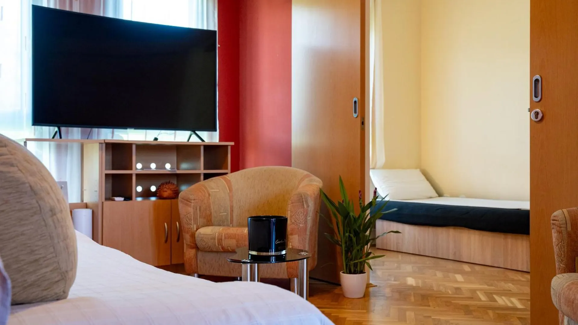 Rab Centar Due Apartment Palit Croatia
